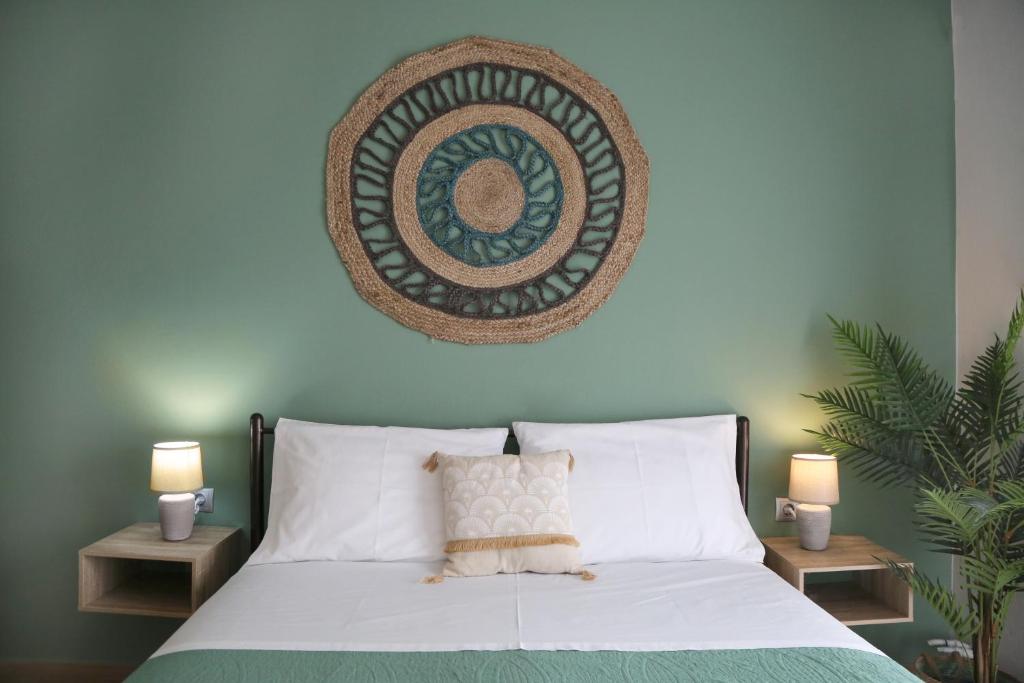 Posteľ alebo postele v izbe v ubytovaní Sitia Cozy Apartment