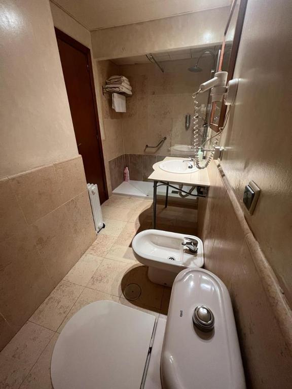 A bathroom at Jardines de isla canela (Punta del moral)