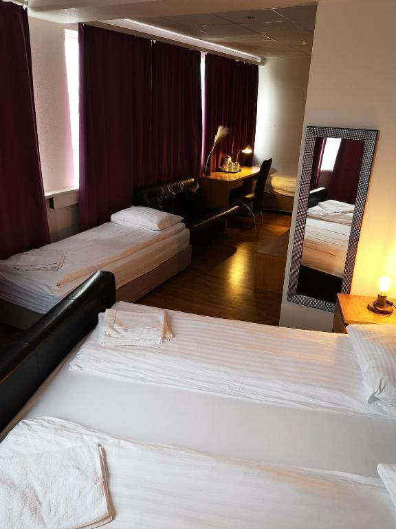 
Family Room with Bathroom
