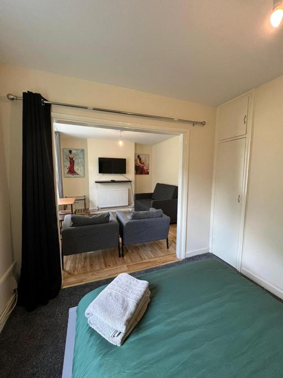 Apartment Homely Studio in Chalk Farm, London, UK - Booking.com