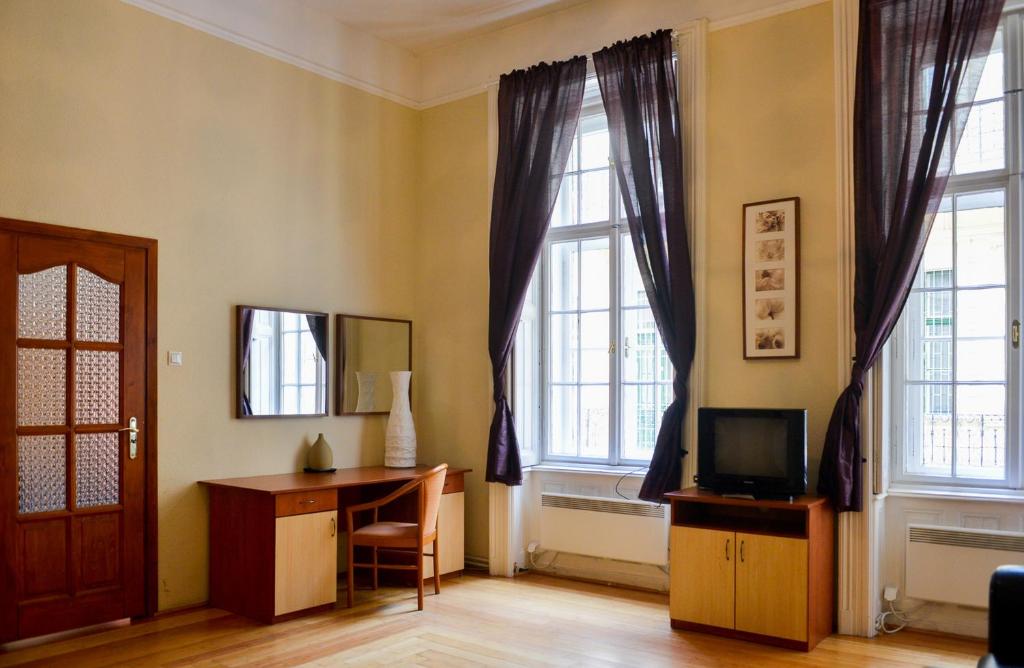 Karma Boutique Apartments - Studio Apartment