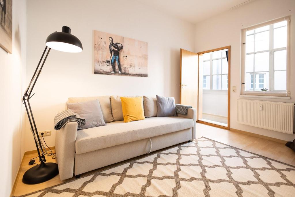 Posezení v ubytování Ko-Living Space an der Oper - Street Art Design Apartments