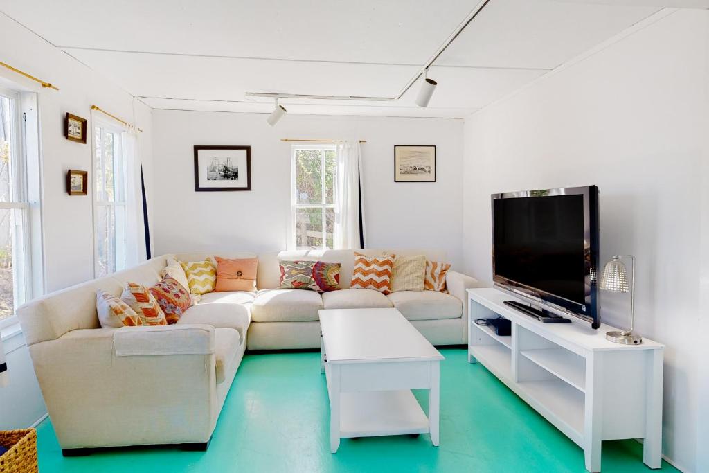 Wayside Camp, Chilmark (updated prices 2024)