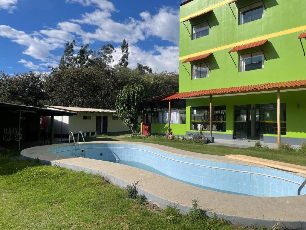 Bazén v ubytování Hotel COMTUCAR nebo v jeho okolí