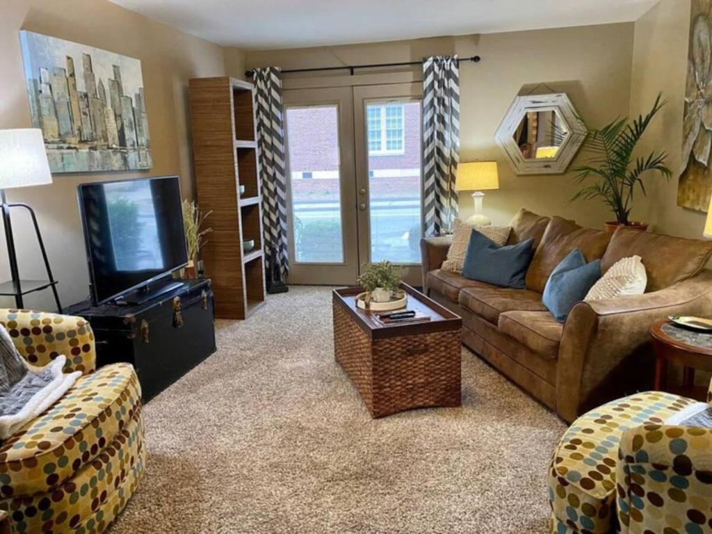 Lofts 105 Cute Fully Furnished Apartment, Clarksville, USA