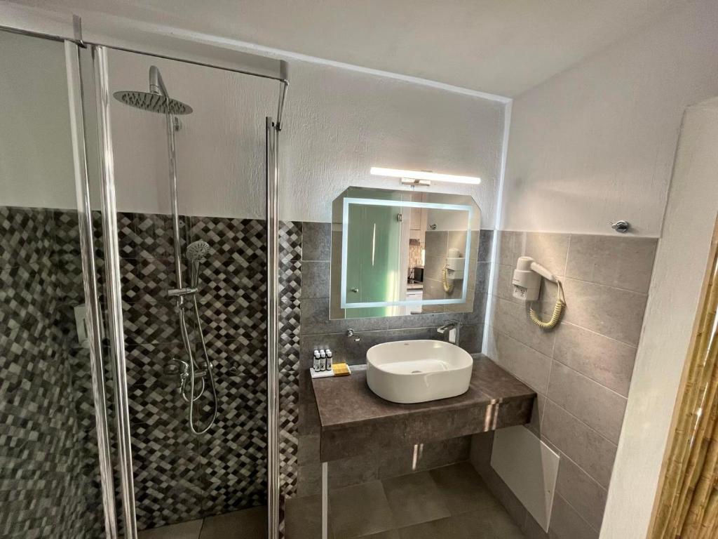 Sunset Paradise Oia - 12