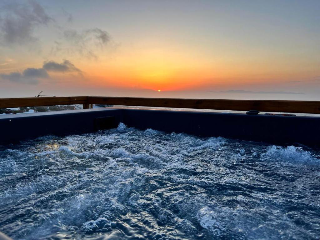 Sunset Paradise Oia - 2