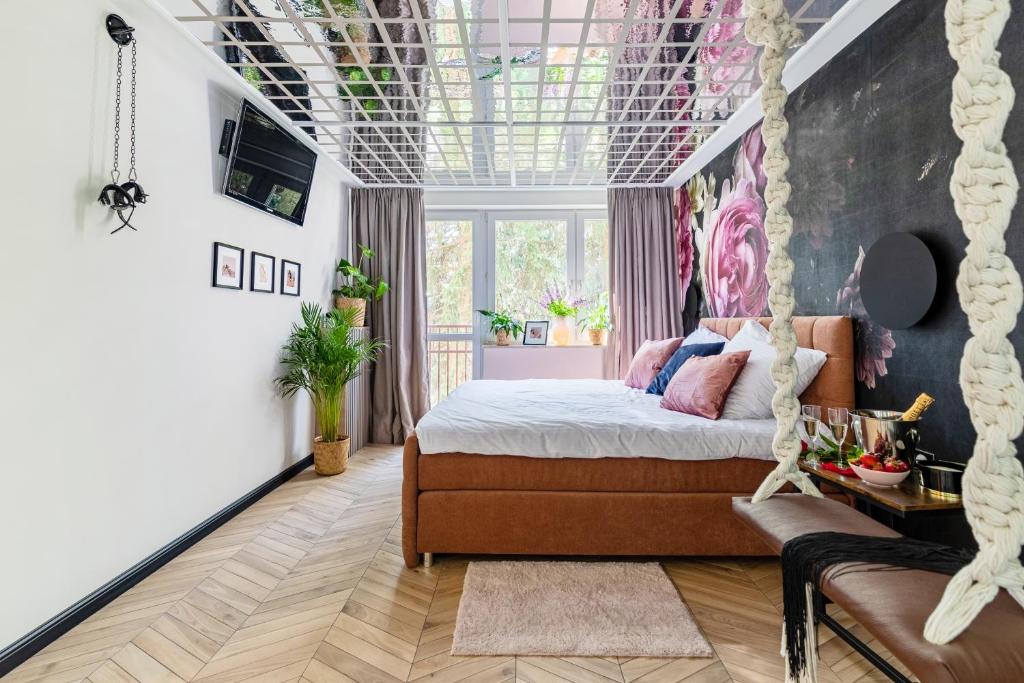 Secret Garden Apartment - 7