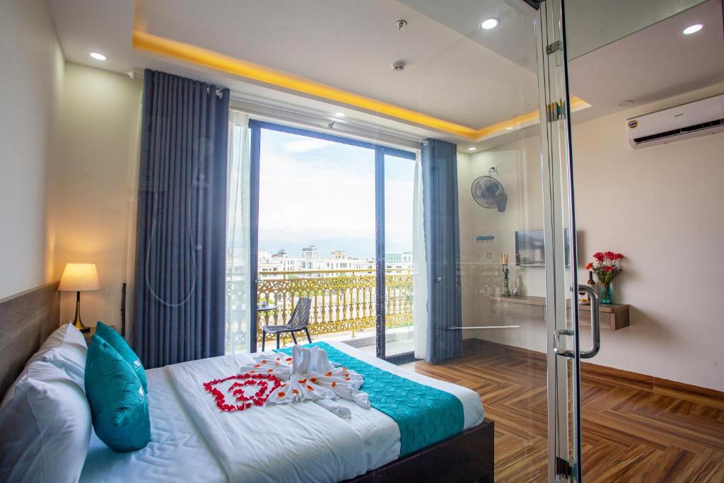 Le House Hotel and Studio - Deluxe Double Room With Balcony