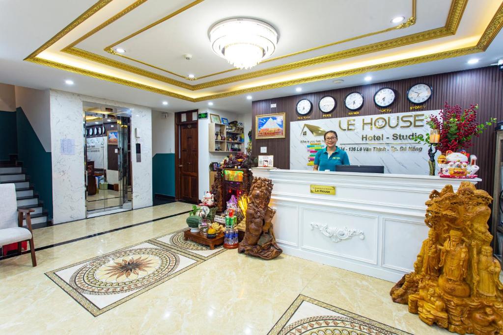 Vstupní hala nebo recepce v ubytování Le House Hotel and Studio