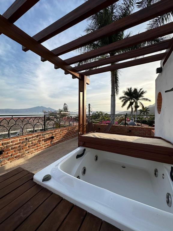 Fotografie z fotogalerie ubytování Hotel Lindo Ajijic Bed & Breakfast v destinaci Ajijic