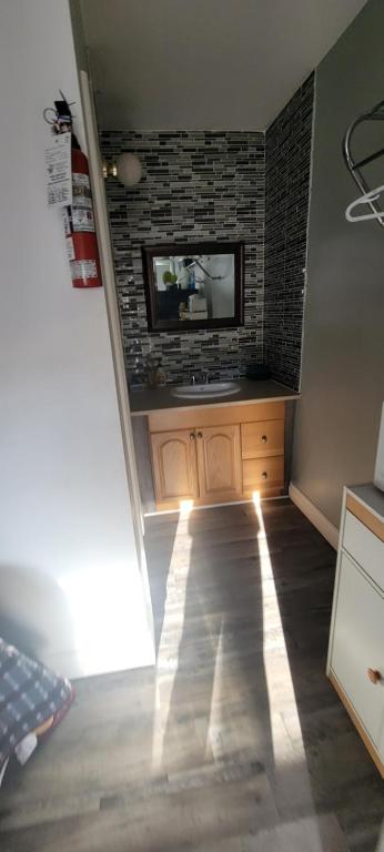TV a/nebo společenská místnost v ubytování Southview Motel