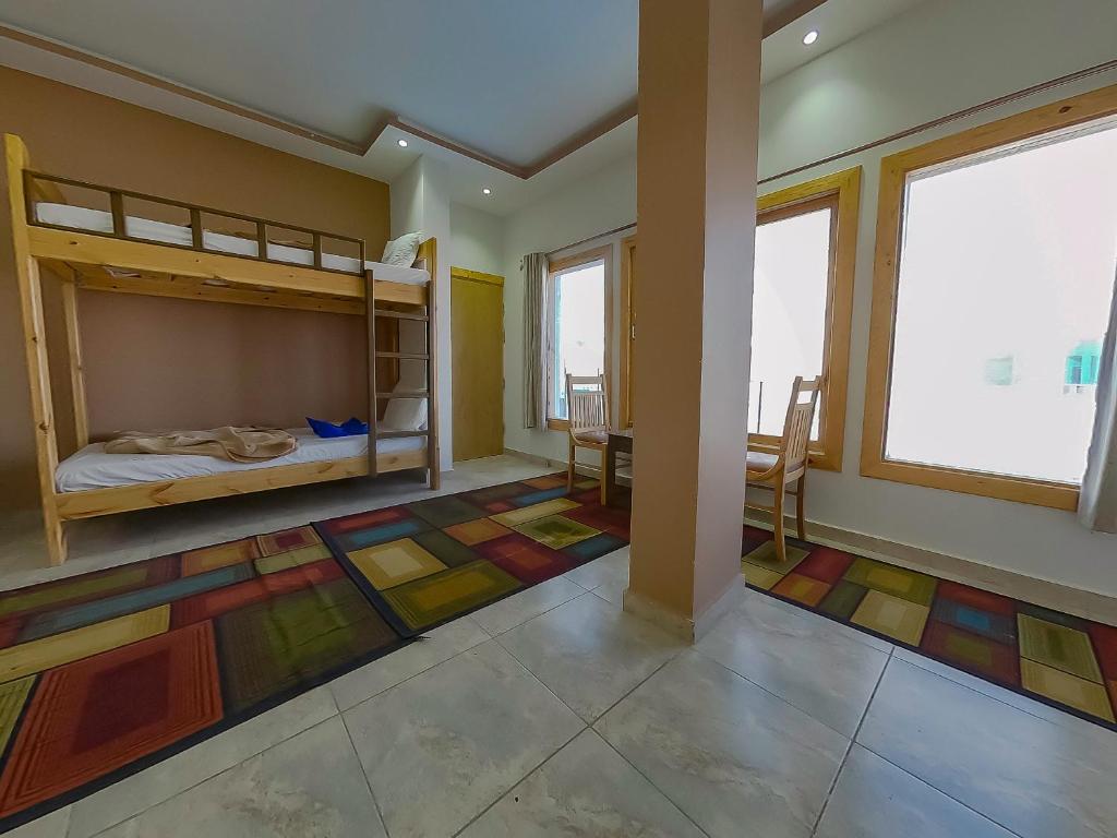 Postel nebo postele na pokoji v ubytování Seaview Hotel Dahab