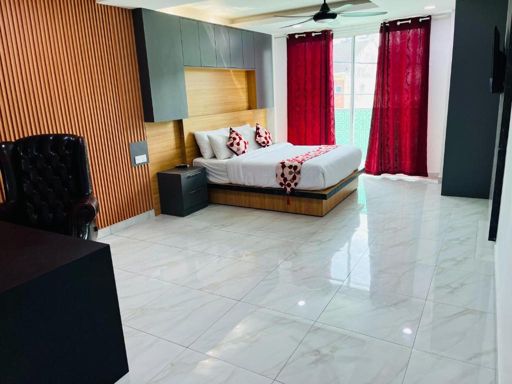 Кровать или кровати в номере Prime Suite at Ampang - Individual Private Rooms