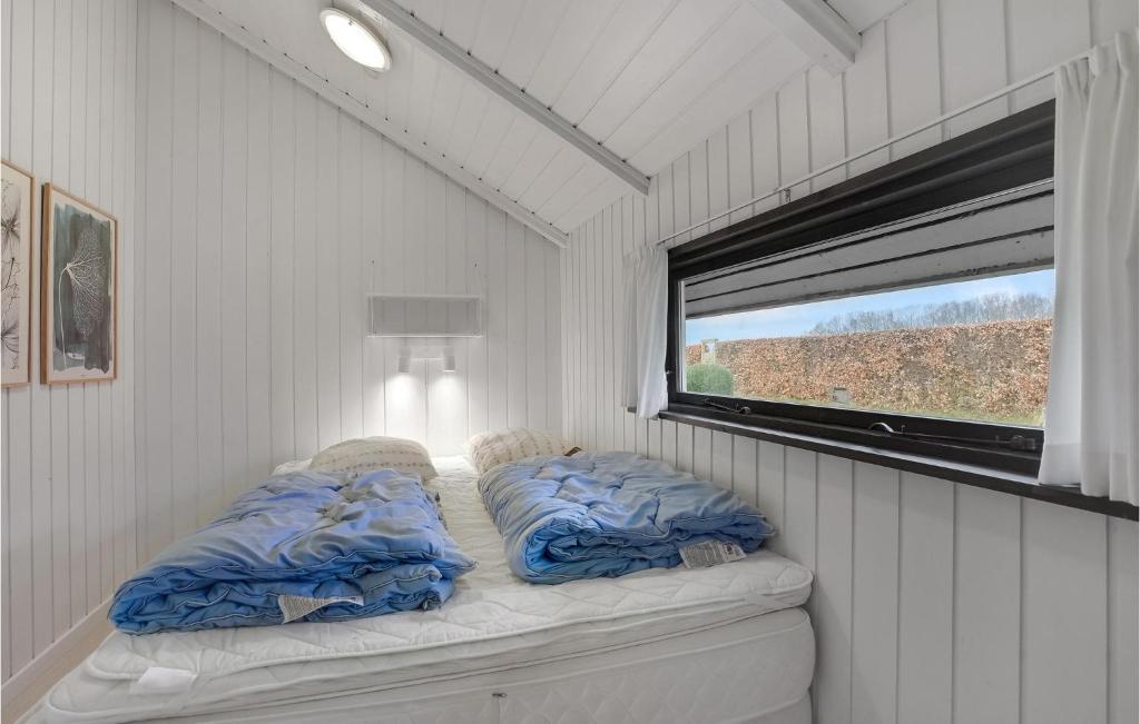 Postel nebo postele na pokoji v ubytování Three-Bedroom Holiday Home In Egernsund