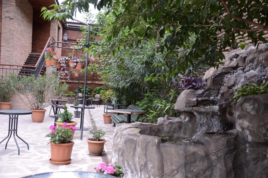 Zahrada ubytování Tiflis Hotel