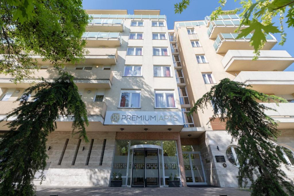 Budova, v ktorej sa apartmánový hotel nachádza