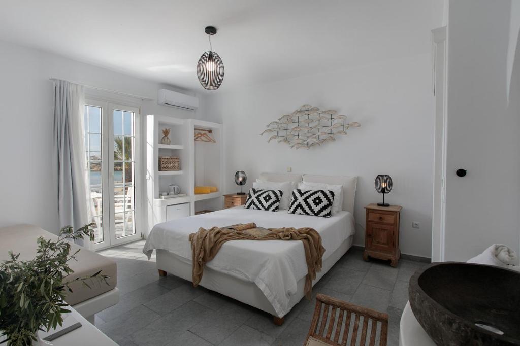 Ippokampos Beachfront - Superior Triple Room With Sea View