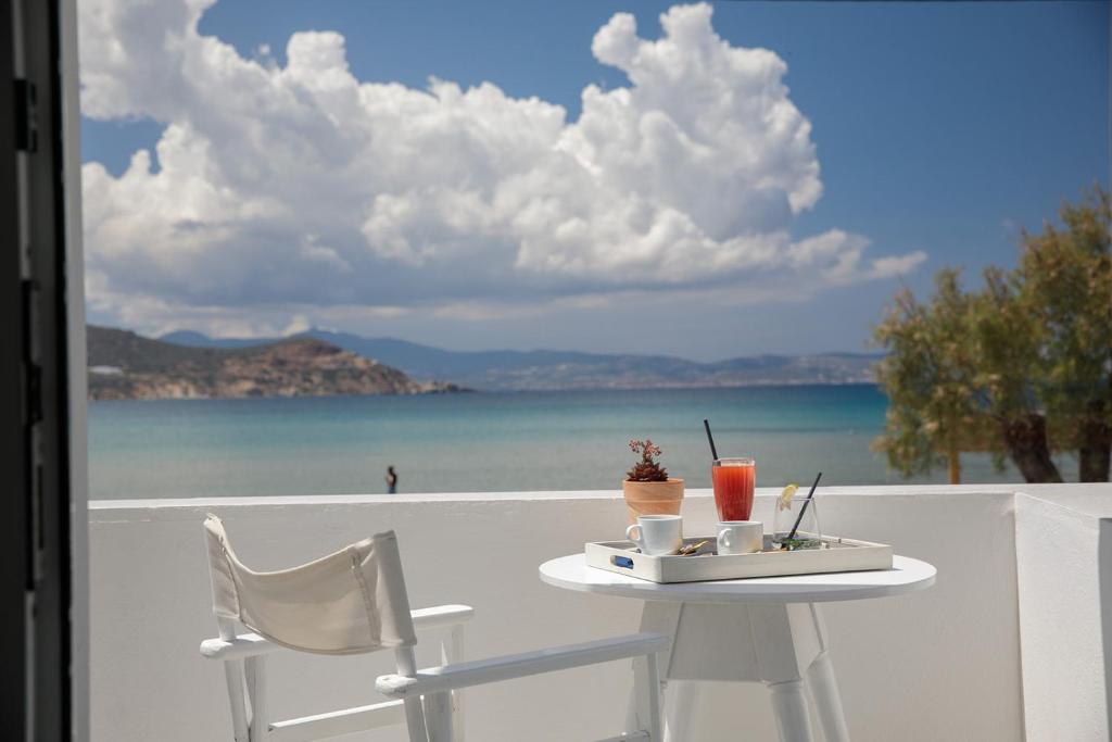 Ippokampos Beachfront - Standard Triple Room With Balcony And Sea View