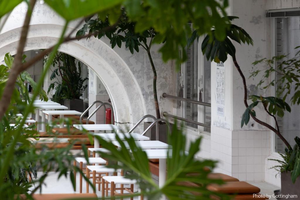 KIRO 広島 by THE SHARE HOTELS にあるレストランまたは飲食店