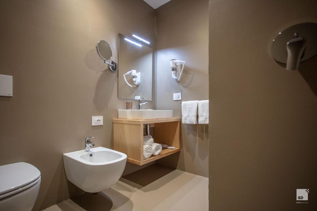 The Lady C - High Apartments - 8