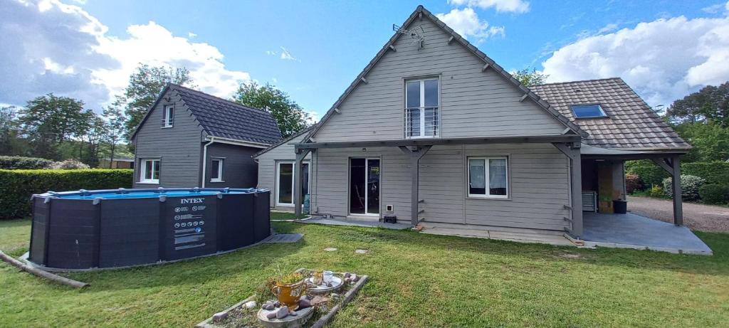a house is being constructed with a large yard at Belle maison 5 chambres in Champagné