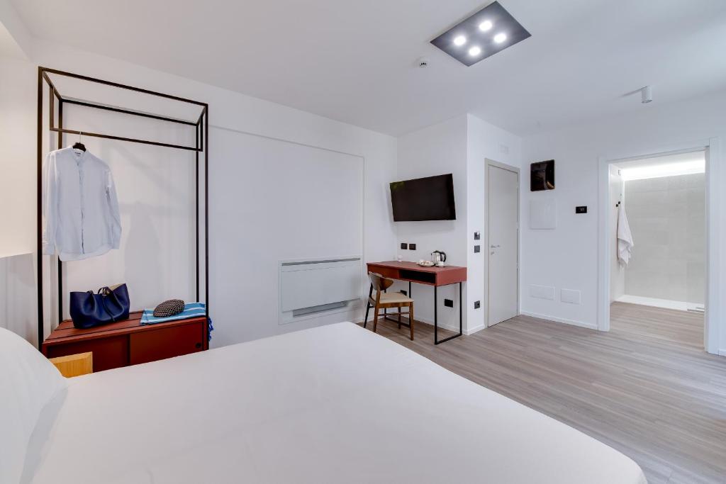 RoccaRegina Hotel - 9