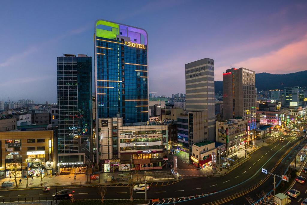 Nespecifikovaný výhled na destinaci Pusan nebo výhled na město při pohledu z hotelu