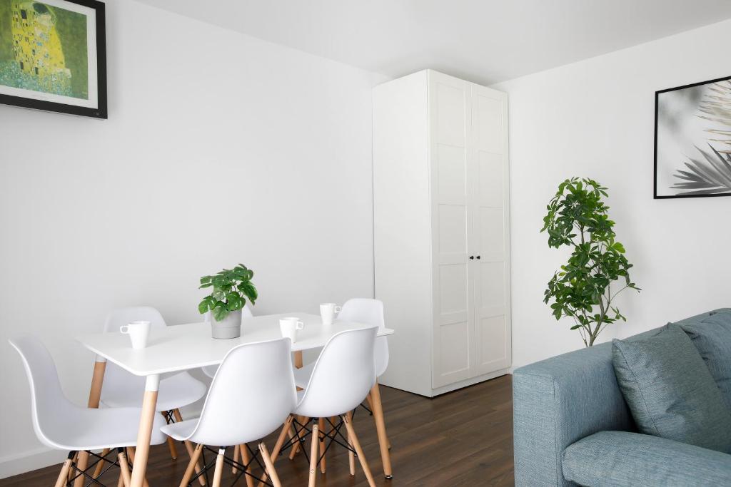 27Rooms Czapskich Great Location, Old Town - Deluxe Family Room