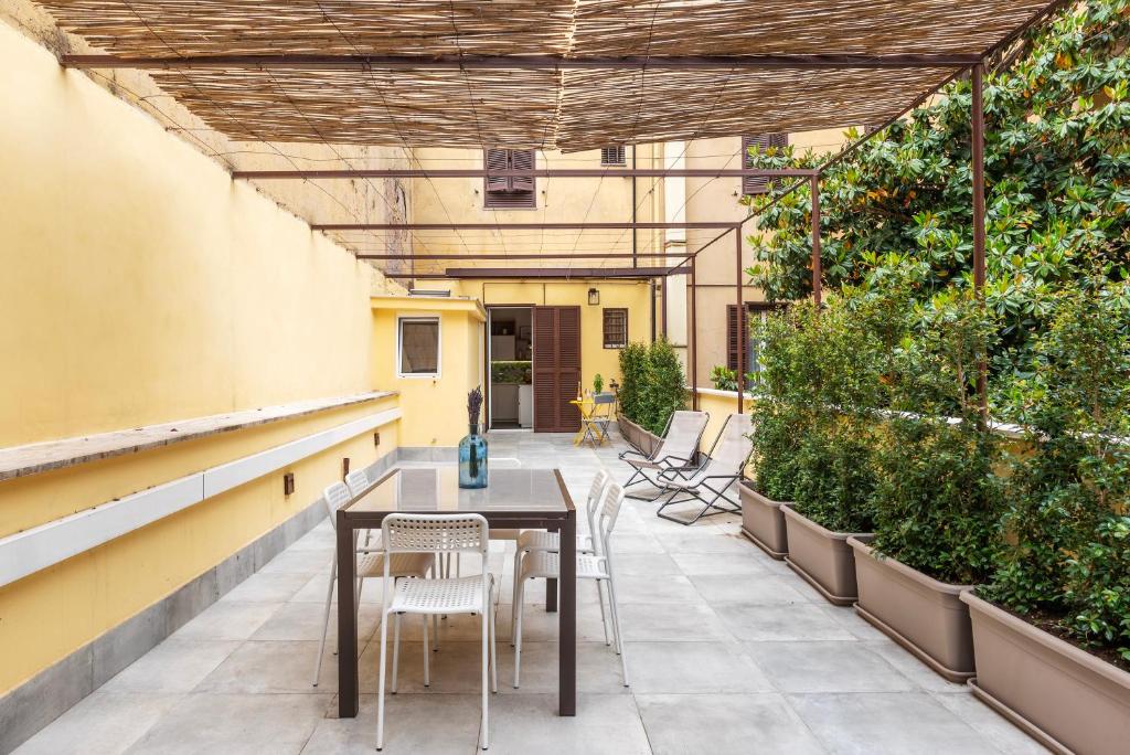 Magnolia terrace at Vatican Museum - Two-Bedroom Apartment