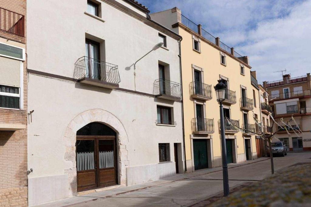 Casa de ensueño en Almatret, Riba-roja dEbre – Precios 2023 ...