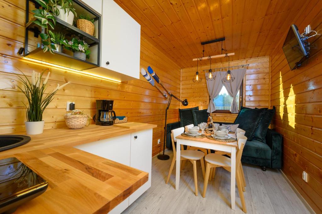 Kuchyň nebo kuchyňský kout v ubytování Boho Baltic Resort