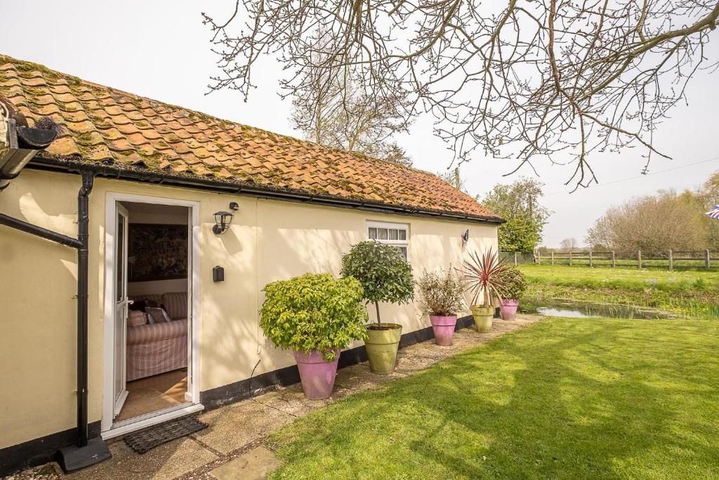 The Lodge, Thatched Cottage, Saxmundham (updated prices 2024)