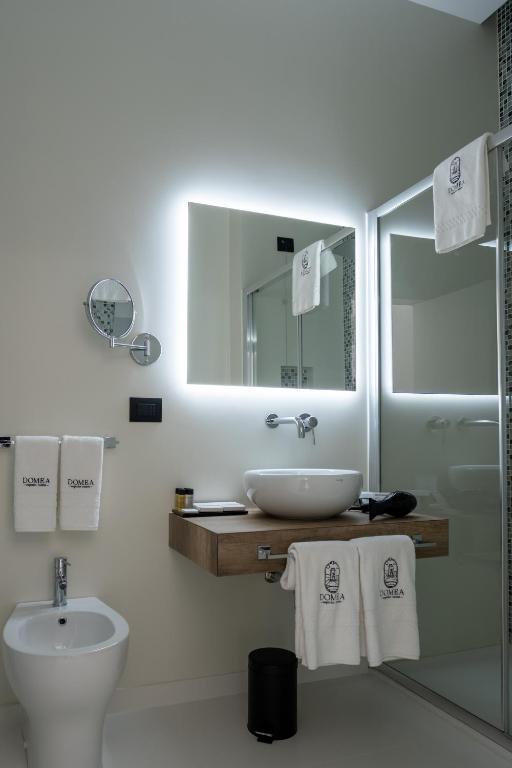 Domea Superior Rooms Bed and Breakfast - 9