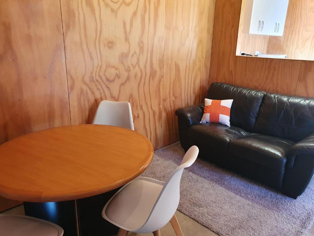 Beautiful Rural Oasis - Queen Suite