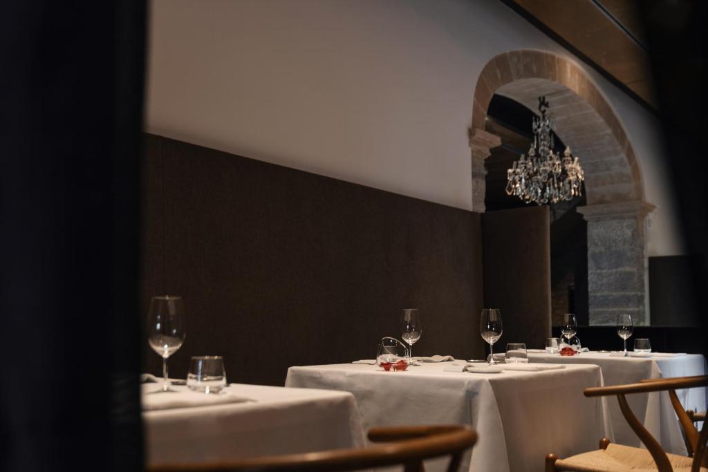 Restaurace v ubytování Son Brull Hotel & Spa