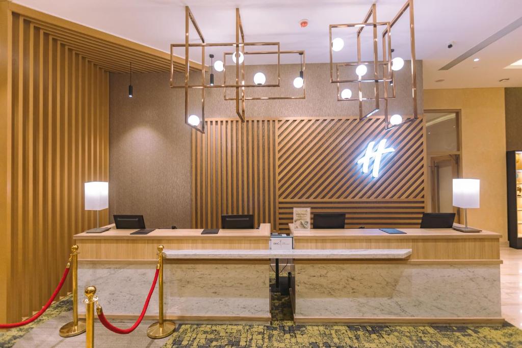 Holiday Inn Bengaluru Racecourse by IHG photo
