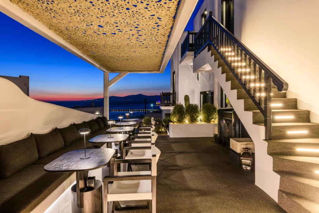 Posezení v ubytování She Mykonos Boutique Hotel
