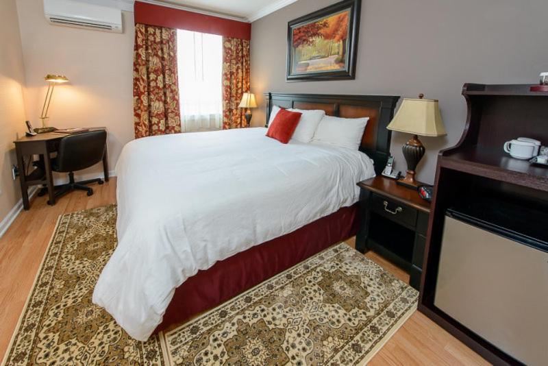 Norwalk Inn & Conference Center - Cuarto King