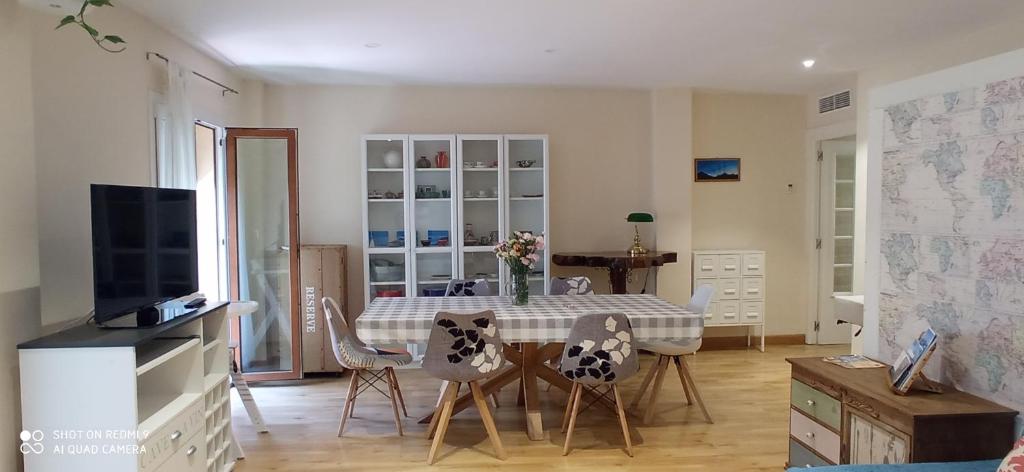 TV/trung tâm giải trí tại Precioso apartamento en pleno centro