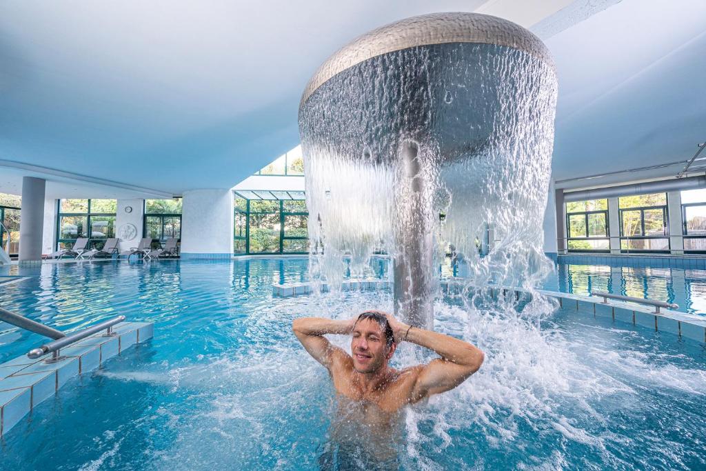 Bazén v ubytování Hotel Terme Olympia nebo v jeho okolí