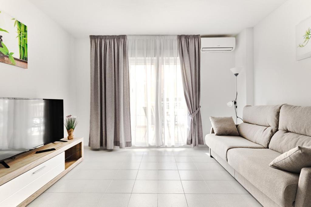 https://cf.bstatic.com/xdata/images/hotel/max1024x768/461536971.jpg?k=ef98aabc8bcb34dc197a0173986cc53dcfb87fbb5d2caf919f86fa399b9c227c&o=&hp=1