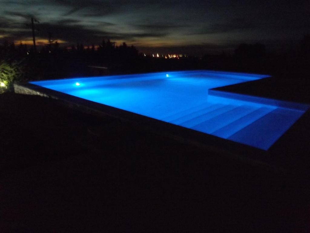 Bazén v ubytování B&B Villa Lena nebo v jeho okolí