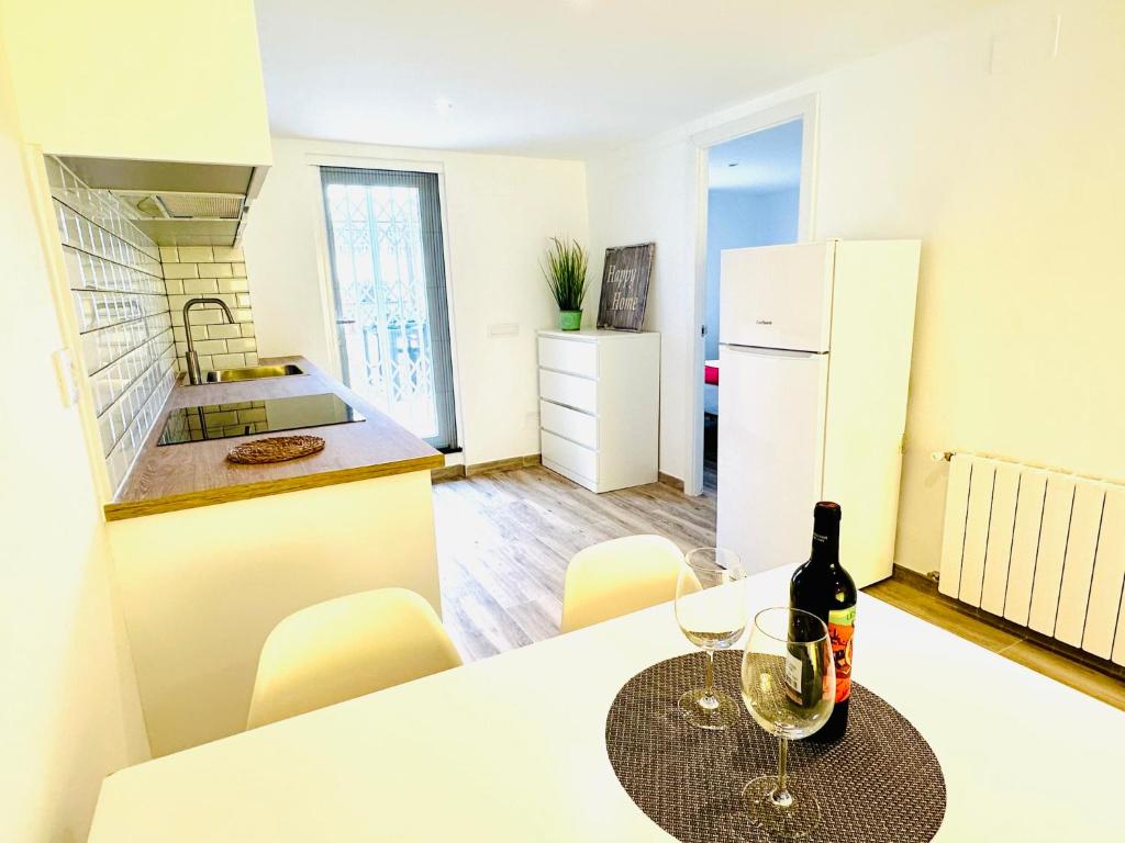 Fotografia z galérie ubytovania Lovely Apartment in Sagaró Center with Garden, AACC & WI-FI - Couples & Small Families v destinácii S'Agaro