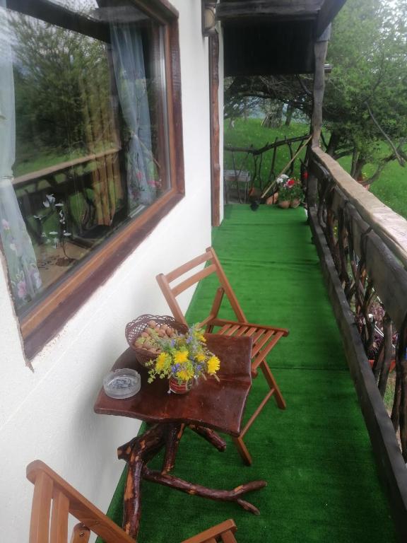 Balkón nebo terasa v ubytování Casa rustica