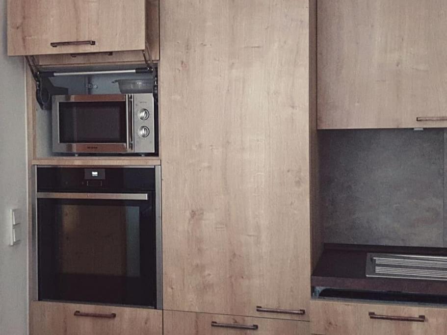 Kuchyň nebo kuchyňský kout v ubytování Oma Lina Haus - 4 SZ 2 Bäder großer Garten und Infrarot-Sauna