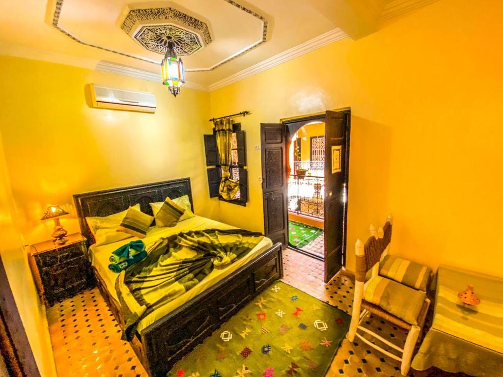 Postel nebo postele na pokoji v ubytování Riad Salma Restaurant Spa