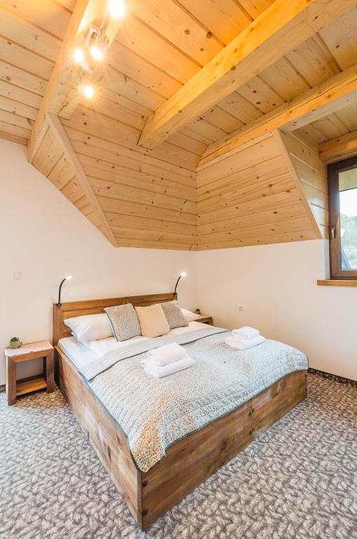 Smerek 119- Baza Przy Szlaku - 12