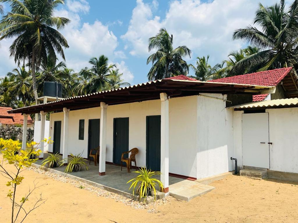 Beach Villa Sewana, Marawila, Sri Lanka