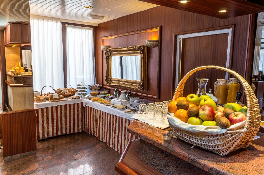 Hotel Churchill - Resim 11